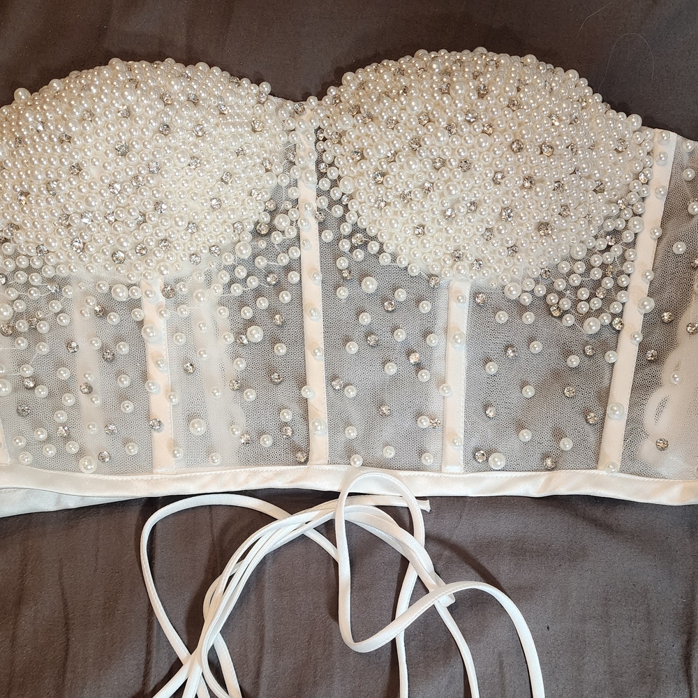 Elegant Pearl-Embellished White Bustier